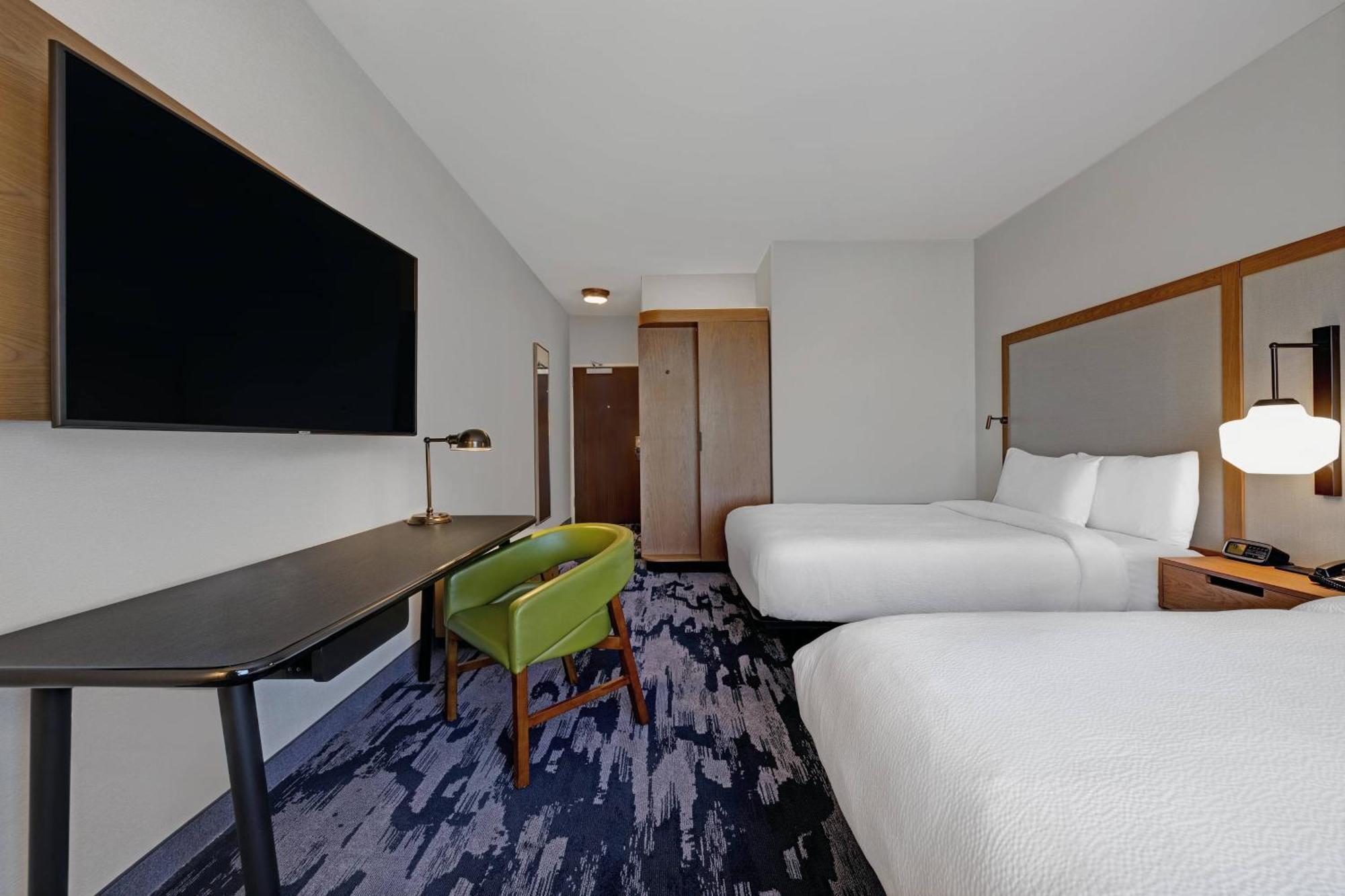 Fairfield Inn & Suites By Marriott Milwaukee Брукфілд Екстер'єр фото