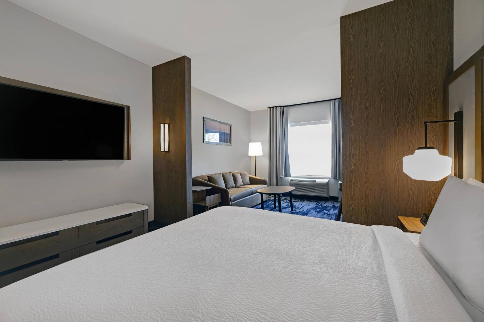 Fairfield Inn & Suites By Marriott Milwaukee Брукфілд Екстер'єр фото